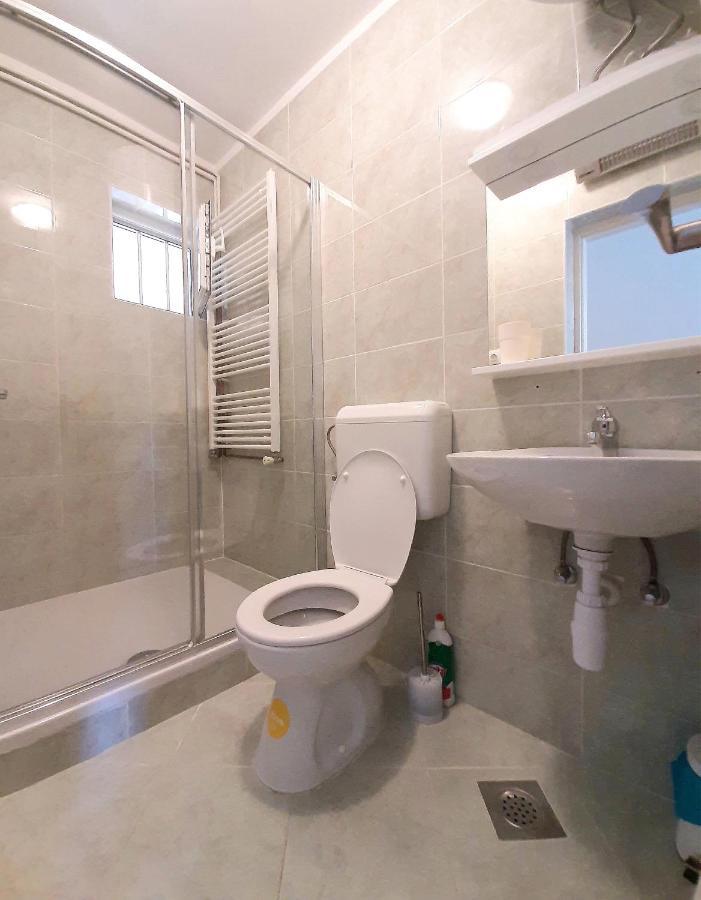 Apartment Hudan Malinska Eksteriør bilde