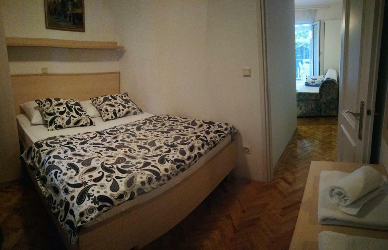 Apartment Hudan Malinska Eksteriør bilde